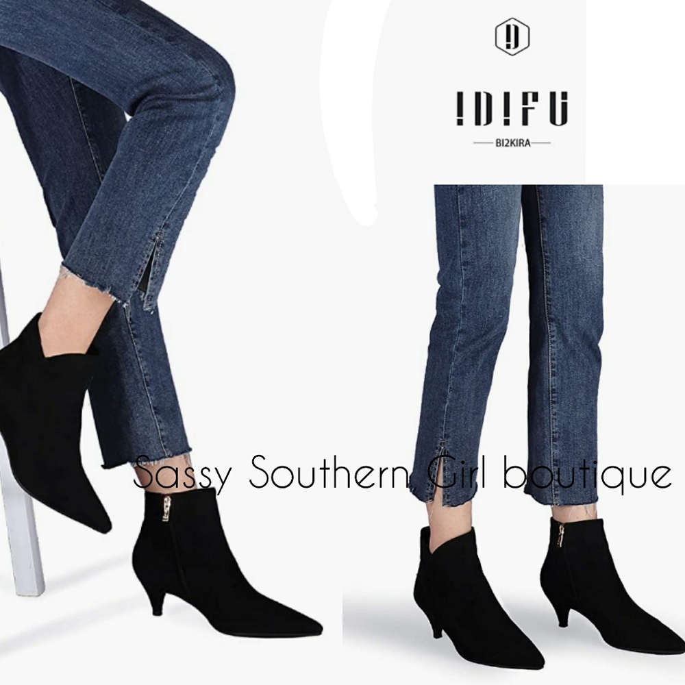 ⭐🆕 Black kitten heel booties
